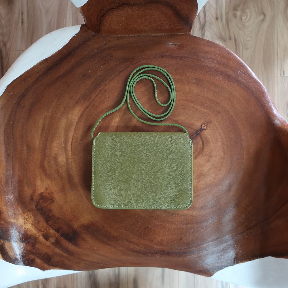 Linquist Object Ray in Avocado - Picture 13 of 14